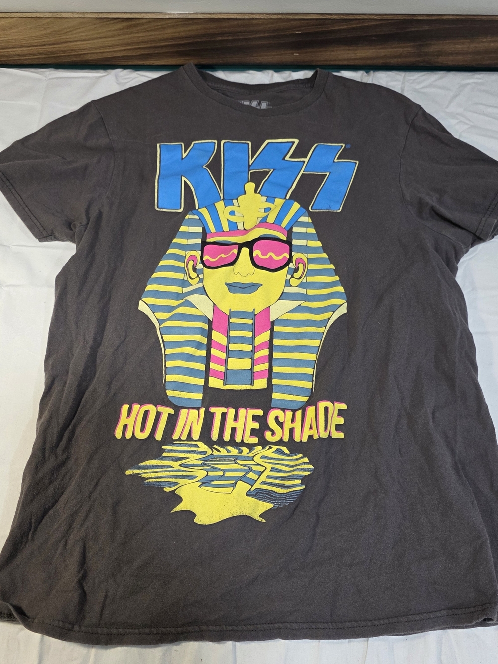 Kiss Black Tee with Neon Pharaoh Graphic Size M